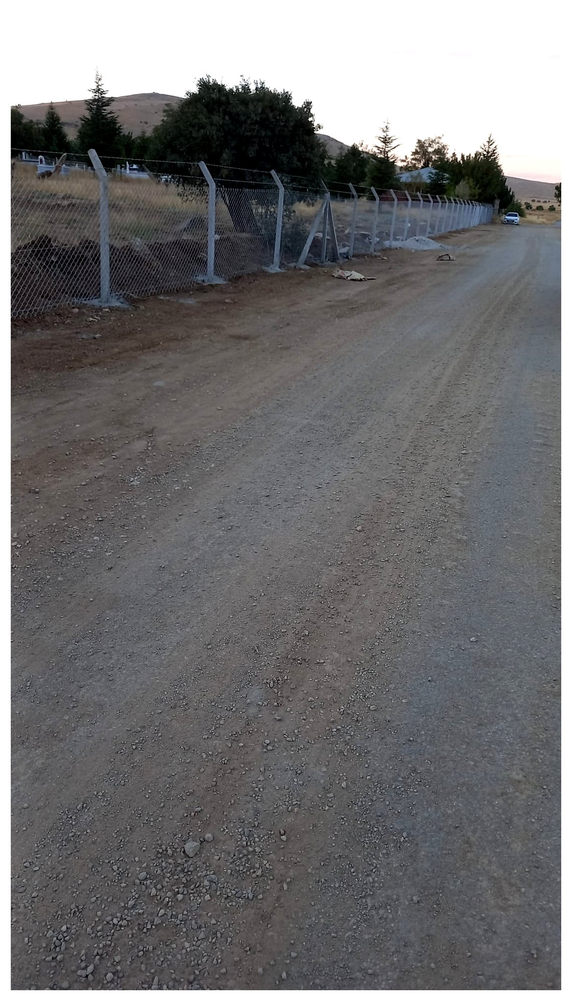 Ev çevresi tel çit sistemi örneği