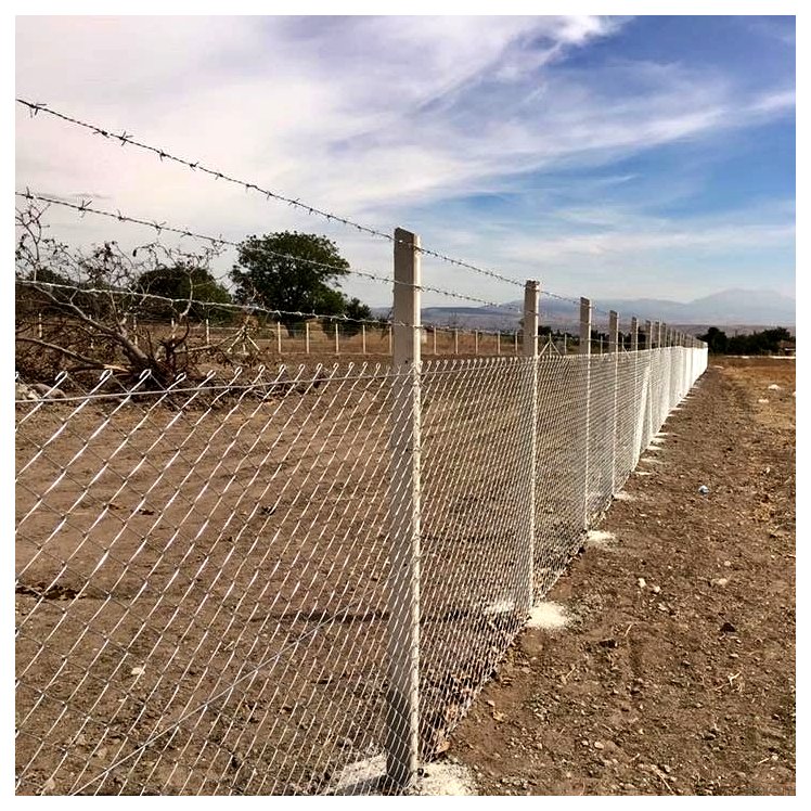 Tasarım çit uygulaması yakından görünüm